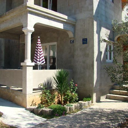 Apartments Pinus Pirovac Extérieur photo