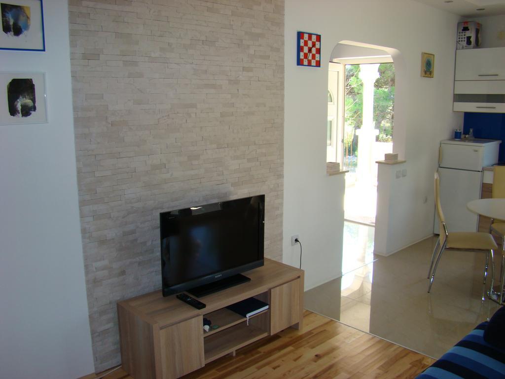 Apartments Pinus Pirovac Chambre photo